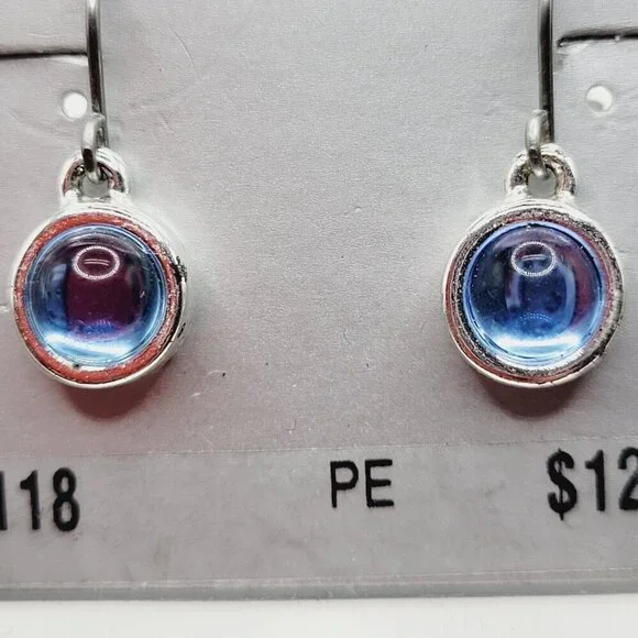 Amanda Smith Faux Gripoix Blue Glass Cabochon Drop Dangle Earrings Silver Tone - Picture 2 of 3